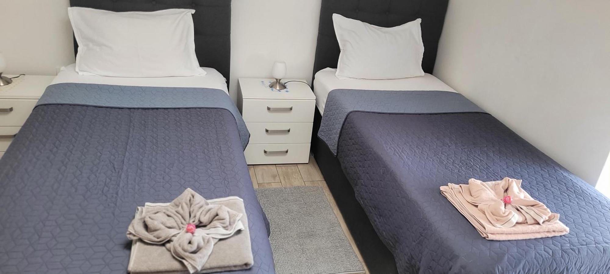 Apartmaji Soncek Izola Extérieur photo